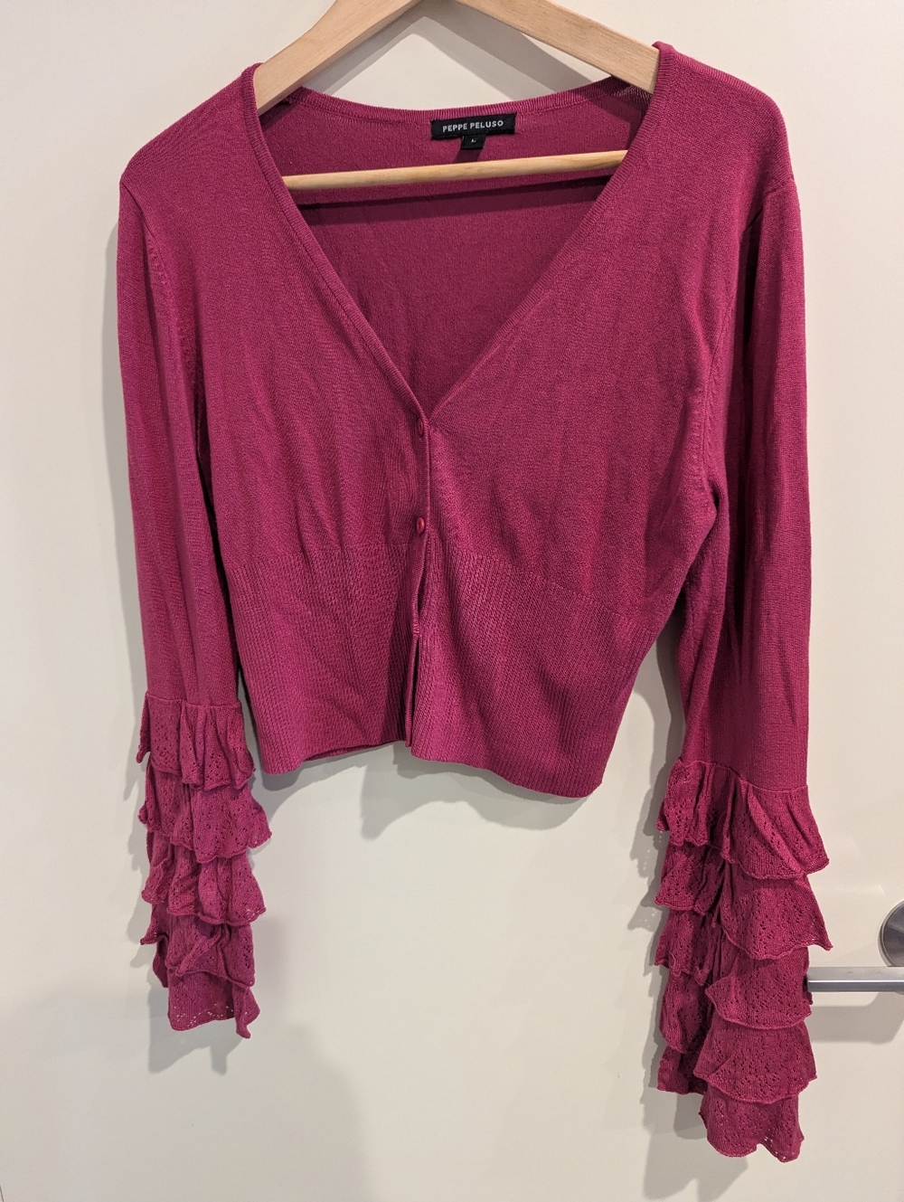 Peppe Peluso Magenta V-Neck Ruffle Sleeve Crop Top
